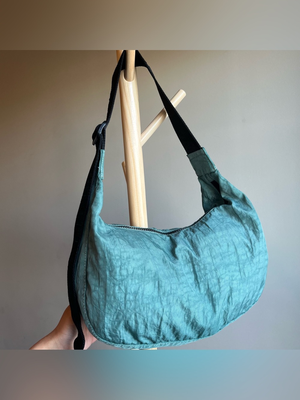 BAGGU Medium Minty Teal Crescent